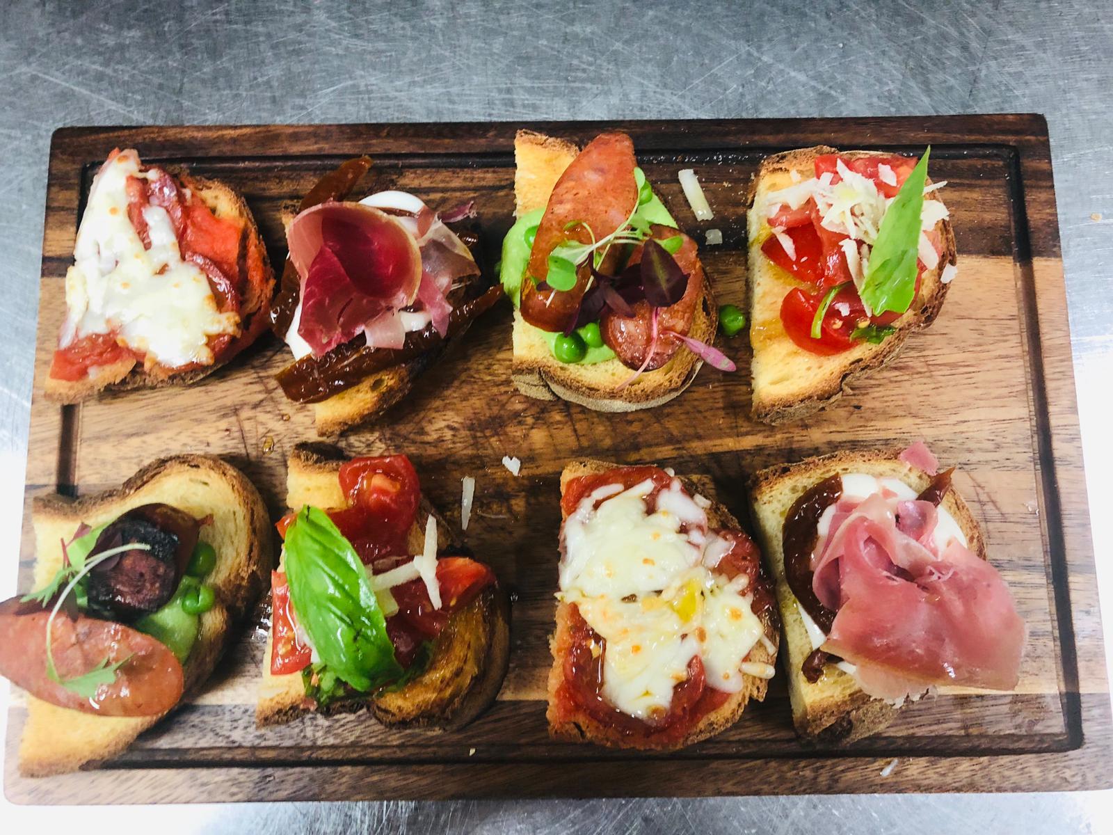 Angelo's Ristorante dining atmosphere, West Sunniside